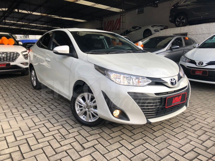 Carros na Web, Toyota Yaris